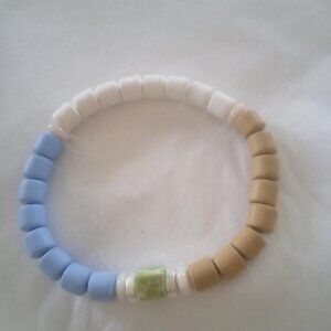 Bracelet...stretch bracelet, mini center cube bead~7.5" inches